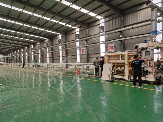 齊工擠塑板生產(chǎn)線優(yōu)勢(shì)明顯！