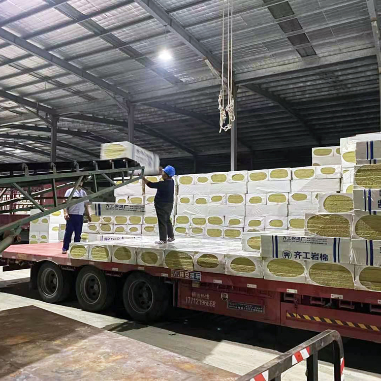 采購巖棉板的注意事項 采購巖棉板的注意事項